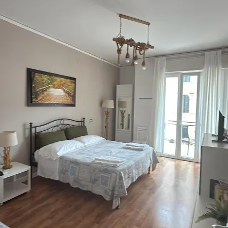 Es - Essential Solution & Emotion Stories Bed & Breakfast
