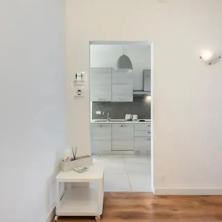 Es - Essential Solution & Emotion Stories Bed & Breakfast