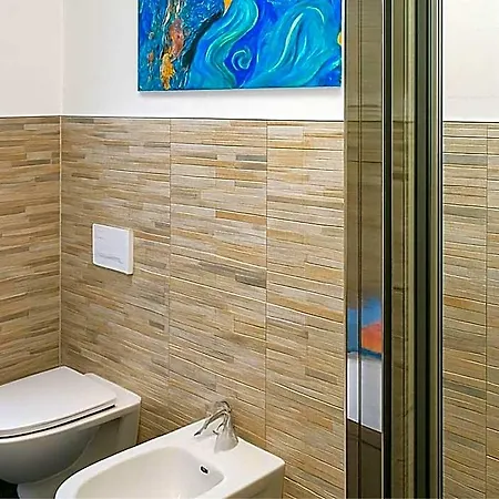 Es - Essential Solution&emotion Stories Bed & Breakfast Verona