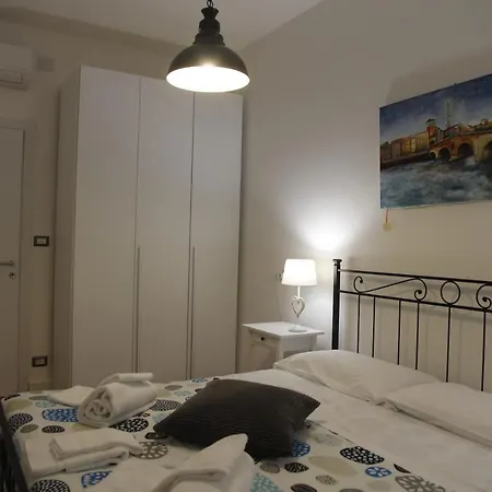 Bed & Breakfast Es - Essential Solution & Emotion Stories *