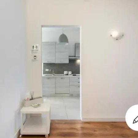 Es - Essential Solution & Emotion Stories לינה וארוחת בוקר *