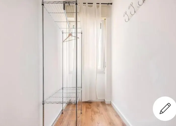 Es - Essential Solution & Emotion Stories